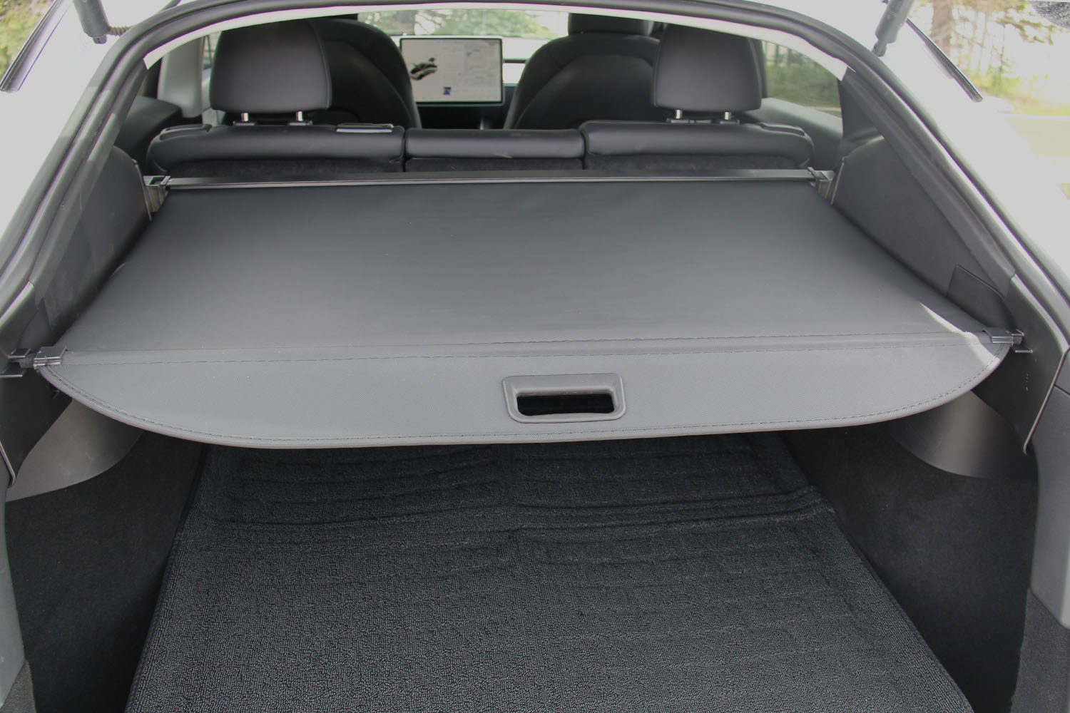 Model Y Cargo Screen