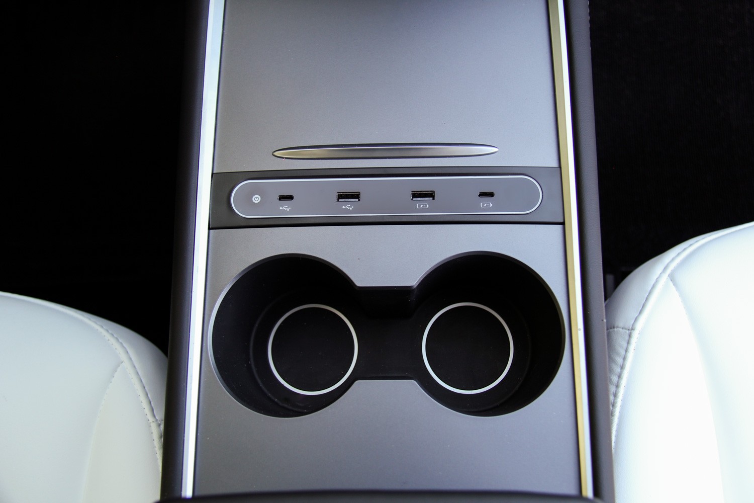 Tesla Model Y/3 USB Bar Inline Center Console