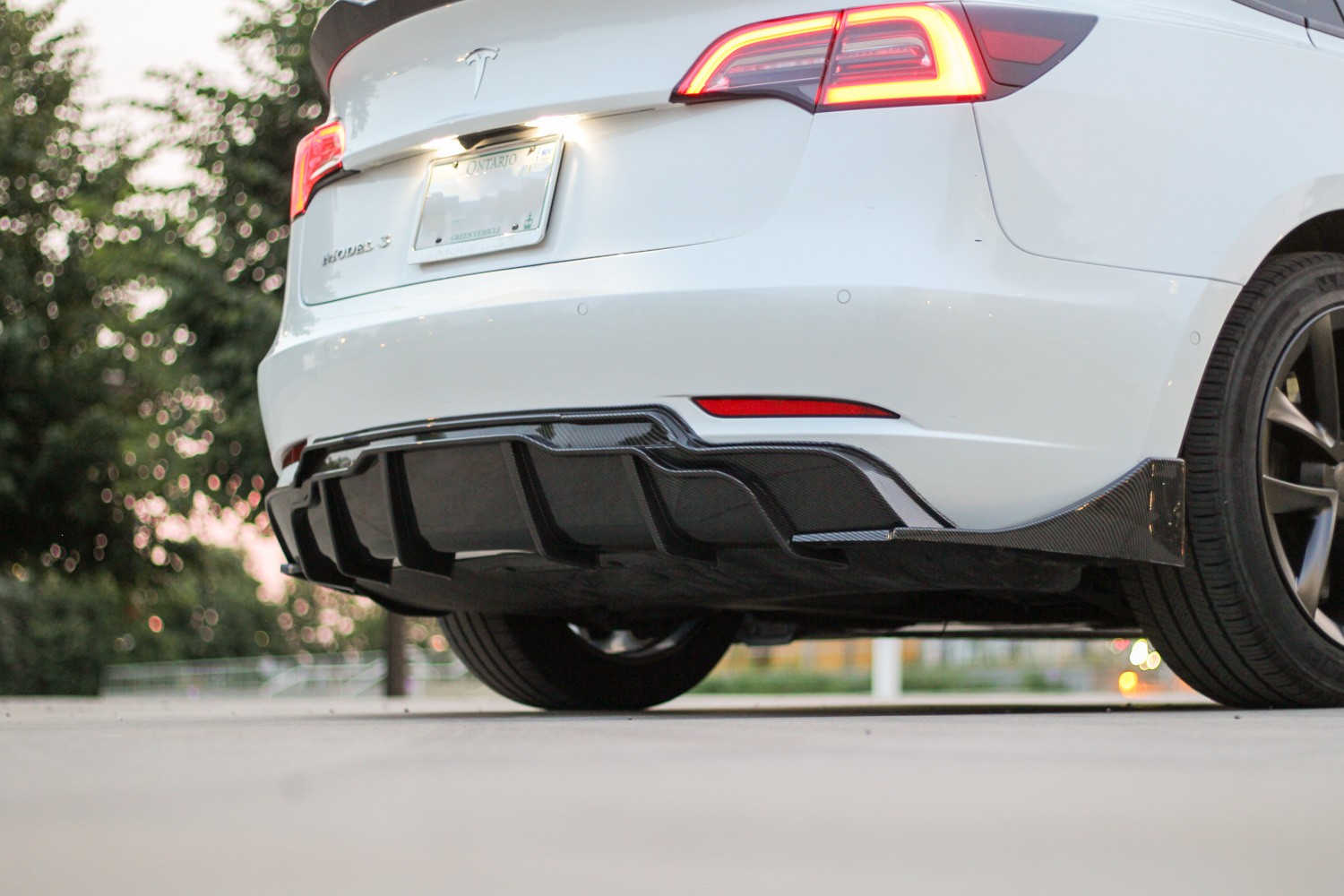 Tesla Model 3 body kit Carbon fiber