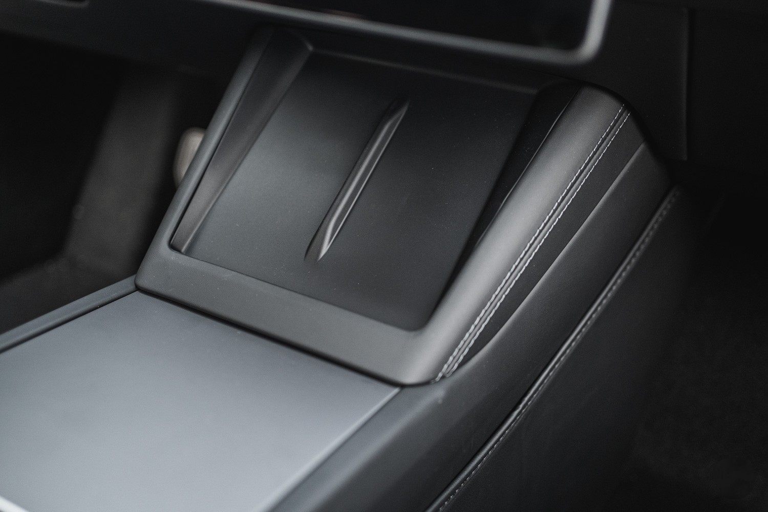 Model 3 wireless charger console liner insert
