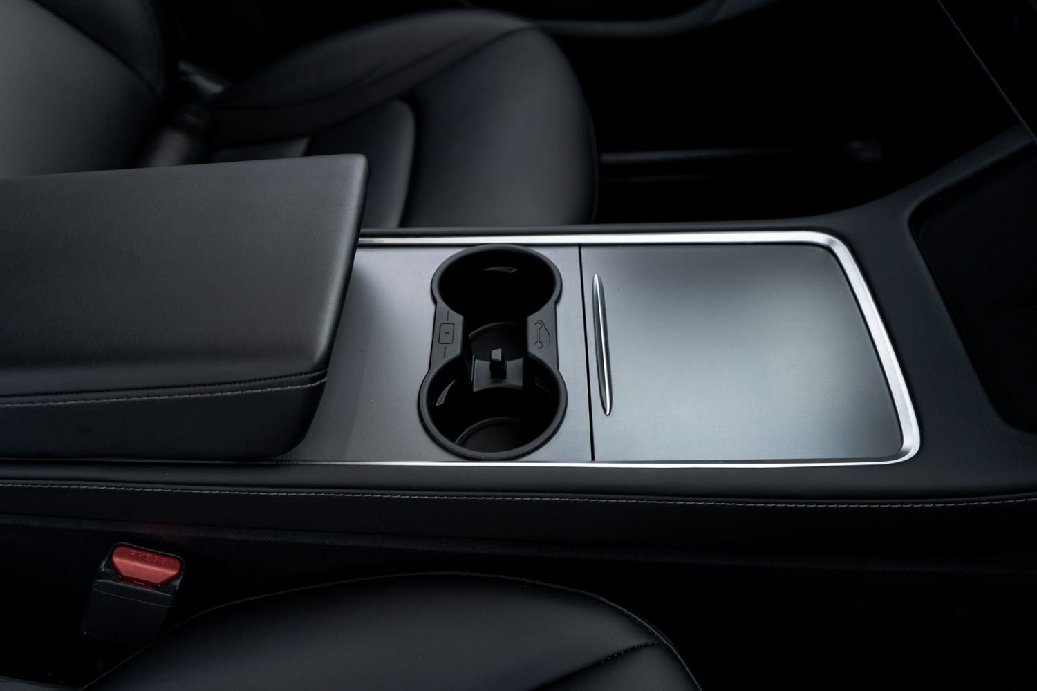 Model y front cup holder liner insert