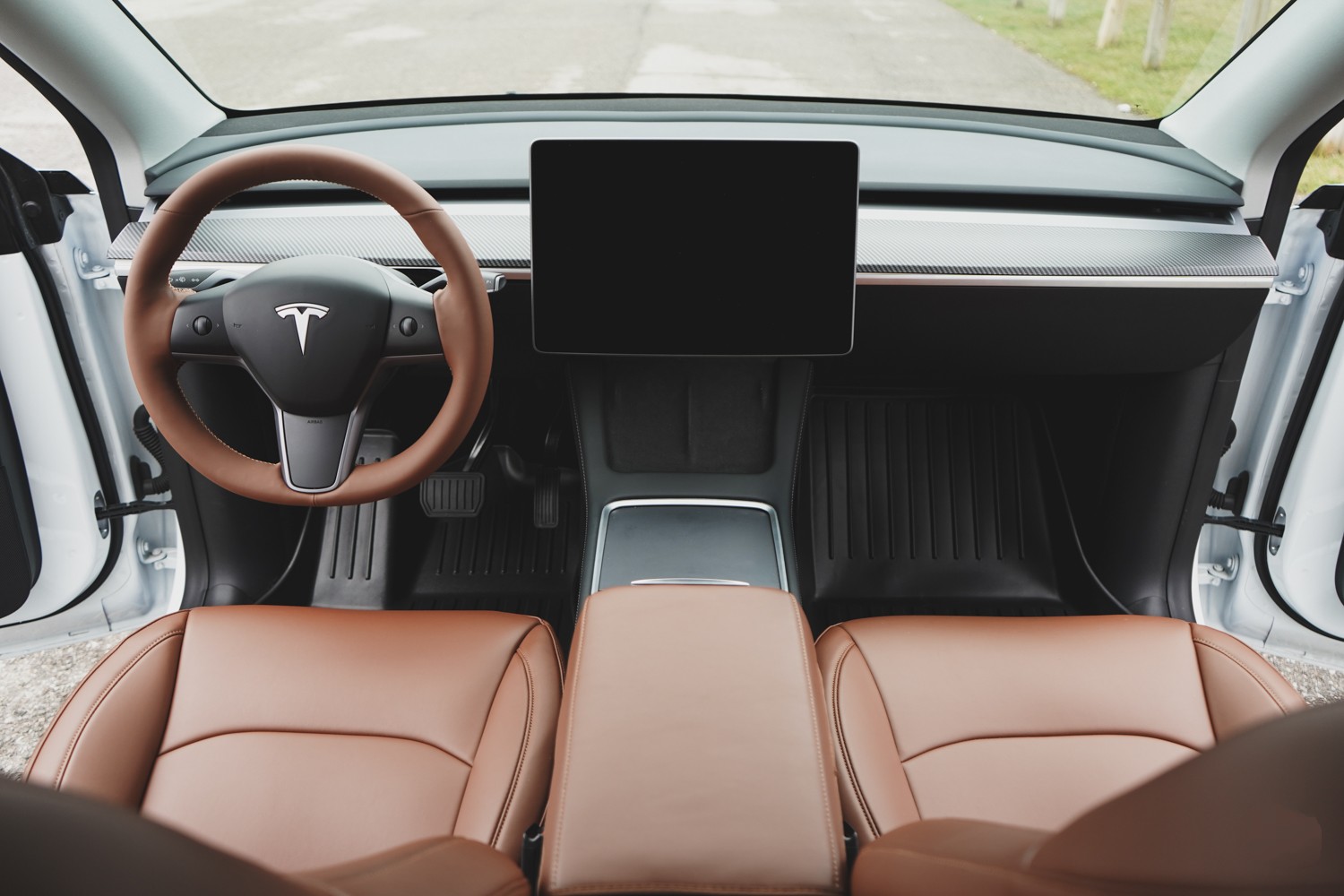Tesla steering wheel cover tan interior Model y/3