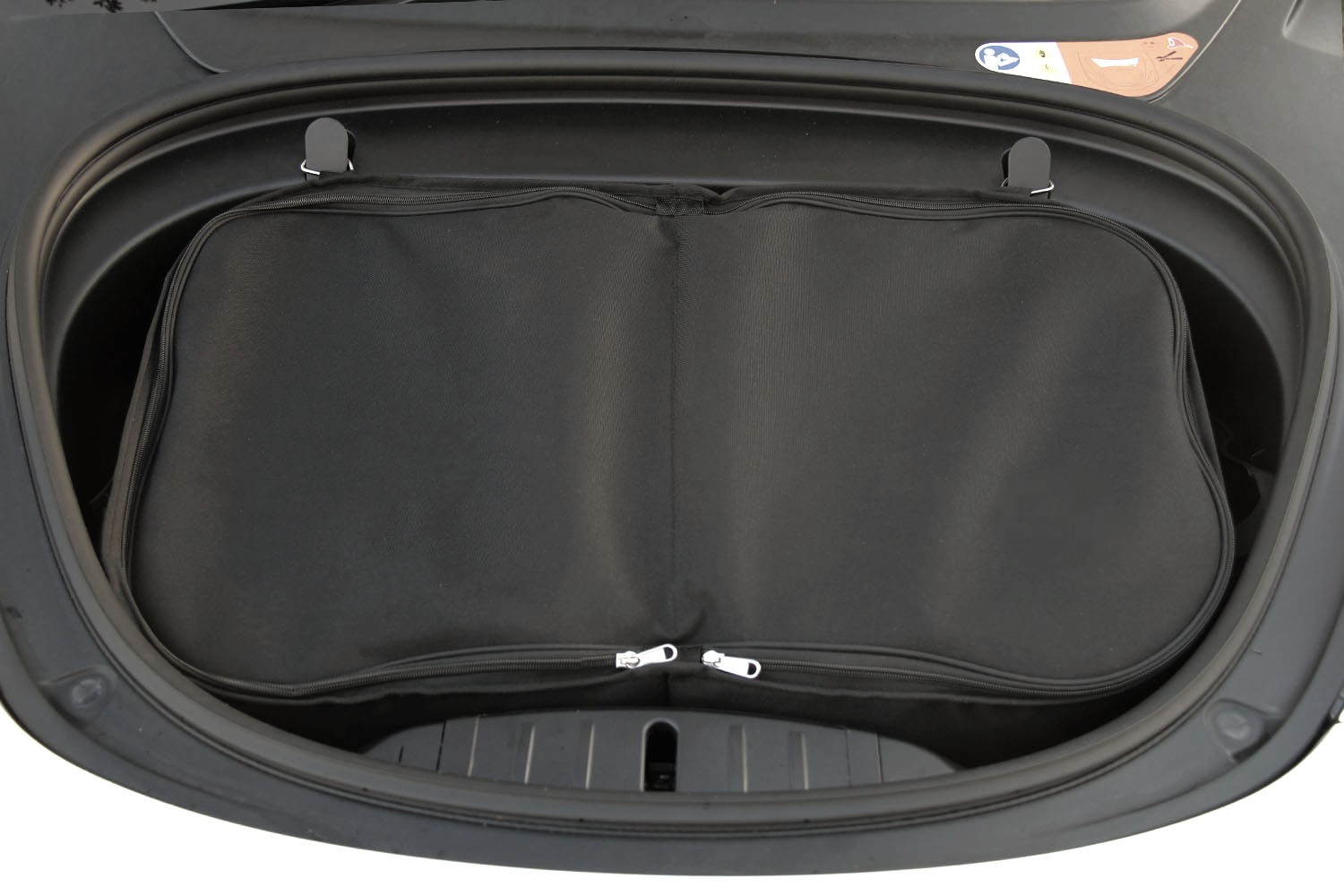 Model 3 Roadtrip Frunk Cooler Food Bag 1